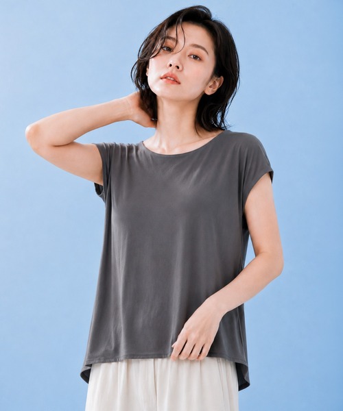 by LEGNA(バイレグナ)の「COOLIFYバックドレープフレンチスリーブ(Tシャツ/カットソー・レディース・ダークグレー/ブラック・FREE)」の5枚目の写真