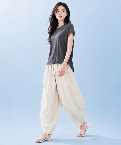 by LEGNA(バイレグナ)の「COOLIFYバックドレープフレンチスリーブ(Tシャツ/カットソー・レディース・ダークグレー/ブラック・FREE)」の7枚目の写真
