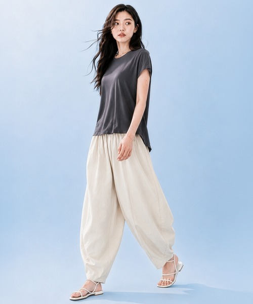 by LEGNA(バイレグナ)の「COOLIFYバックドレープフレンチスリーブ(Tシャツ/カットソー・レディース・ダークグレー/ブラック・FREE)」の8枚目の写真