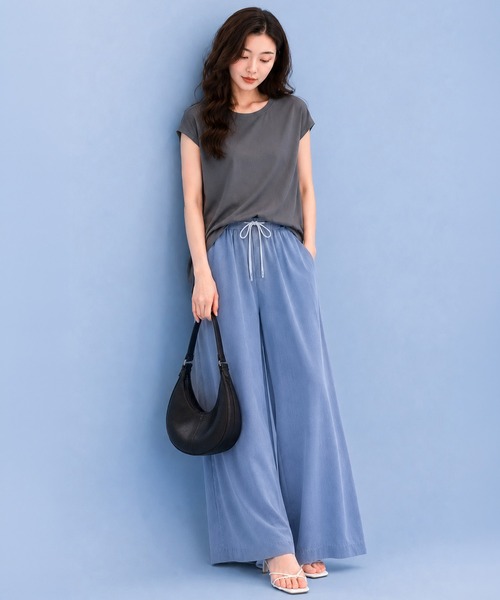 by LEGNA(バイレグナ)の「COOLIFYバックドレープフレンチスリーブ(Tシャツ/カットソー・レディース・ダークグレー/ブラック・FREE)」の16枚目の写真