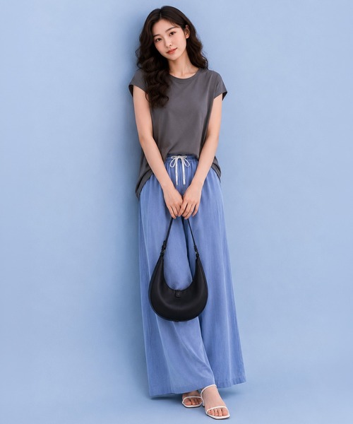 by LEGNA(バイレグナ)の「COOLIFYバックドレープフレンチスリーブ(Tシャツ/カットソー・レディース・ダークグレー/ブラック・FREE)」の17枚目の写真