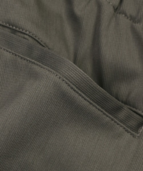 The DUFFER of ST.GEORGE（ザダファーオブセントジョージ）の「『WONDER SHAPE』PIQUE：360°全方向高伸縮『ワンダーシェイプ』ピケ ワイドイージーパンツ（その他パンツ・メンズ・チャコールグレー/ライトグレー/カーキ・X-LARGE/LARGE/MEDIUM/SMALL）」の20枚目の写真