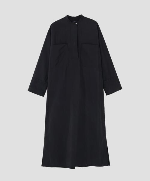 YLEVE(イレーヴ)の「YLEVE / SILK NYLON ONEPIECE(ワンピース・レディース・ブルー/ブラック・1)」の1枚目の写真