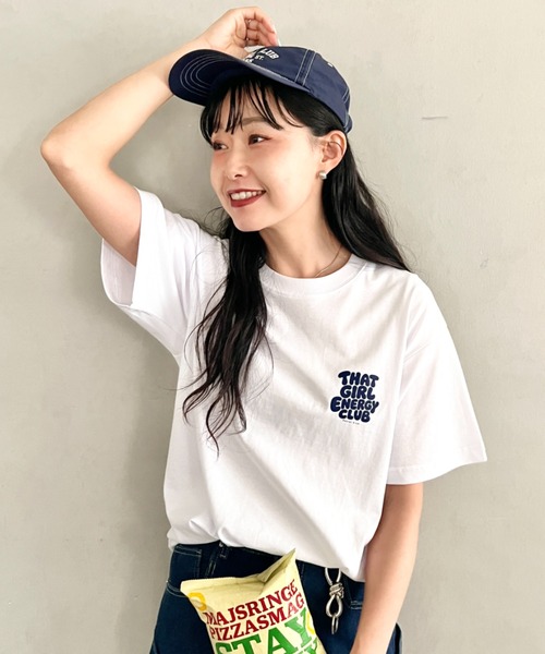 wears(ウェアーズ)の「【綿100%・オーバーサイズ】wearsオリジナルロゴプリントTシャツ 半袖T(Tシャツ/カットソー・レディース・レッド/ブルー・FREE)」の2枚目の写真