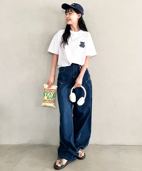 wears(ウェアーズ)の「【綿100%・オーバーサイズ】wearsオリジナルロゴプリントTシャツ 半袖T(Tシャツ/カットソー・レディース・レッド/ブルー・FREE)」の6枚目の写真