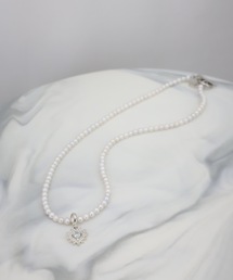 Auralyn（オーラリン）の「Heart Sunburst Pearl Necklace（ネックレス）」