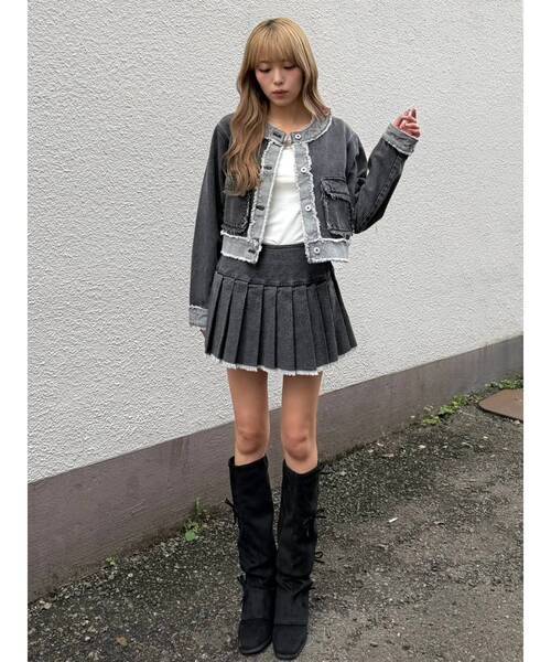 Now me. by NYLON JAPAN(ナウミーバイナイロンジャパン)の「デニムプリーツスカート(スカート・レディース・ブルー/ブラック・SMALL/MEDIUM)」の14枚目の写真