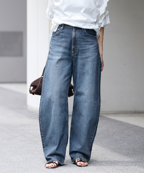 IENA(イエナ)の「《別注カラーあり/》YANUK/ヤヌーク LAURA デニムパンツ(デニムパンツ・レディース・ブルー/ブラック・26/22/23/24/25)」の2枚目の写真