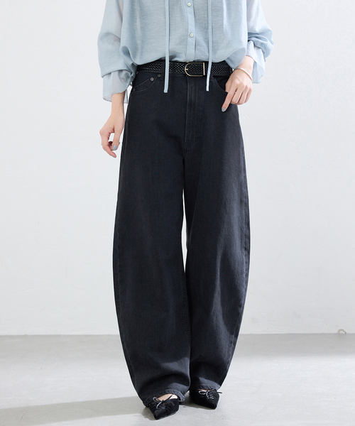 IENA(イエナ)の「《別注カラーあり/》YANUK/ヤヌーク LAURA デニムパンツ(デニムパンツ・レディース・ブルー/ブラック・26/22/23/24/25)」の1枚目の写真