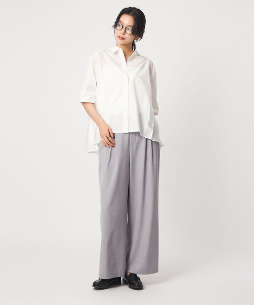 green label relaxing(グリーンレーベルリラクシング)の「プリーツ ドッキング ショートスリーブ シャツ(シャツ/ブラウス・レディース・ネイビー/オフホワイト/ベージュ・FREE)」の13枚目の写真