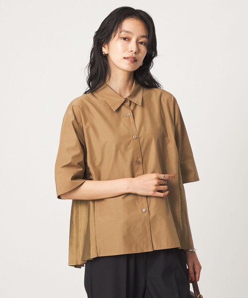 green label relaxing(グリーンレーベルリラクシング)の「プリーツ ドッキング ショートスリーブ シャツ(シャツ/ブラウス・レディース・ネイビー/オフホワイト/ベージュ・FREE)」の16枚目の写真