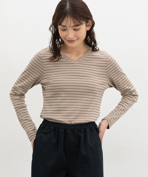Honeys(ハニーズ)の「オーガニックVネックT(Tシャツ/カットソー・レディース・ブラック/ネイビー系1/ダークグリーン/ベージュ系その他2/ダークオレンジ・M/L/LL)」の12枚目の写真
