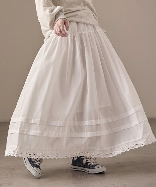 Fashion Letter(ファッションレター)の「T/Cブロード×レース ティアード ロングスカート(スカート・レディース・ブラック/ホワイト・M)」の2枚目の写真