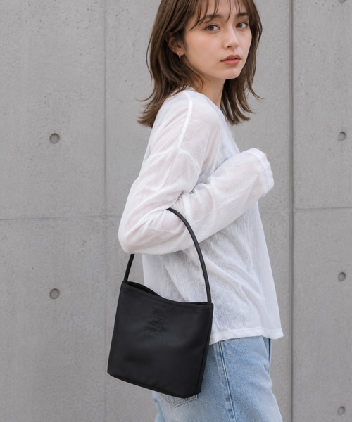 SORENA(ソレナ)の「ちょい持ちハンドバッグ(ハンドバッグ・レディース・ブラック/ワイン/ピンク/サックスブルー・FREE)」の1枚目の写真