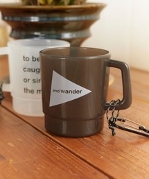 and wander（アンドワンダー）の「and wander/アンドワンダー logo PP mug ロゴ ポリプロピレン マグカップ カラビナ付き コップ プラカップ 半透明 クリア プリントデザイン カラビナ付き アウトドア 2026年 秋 秋服 冬 冬服（グラス/マグカップ/タンブラー）」
