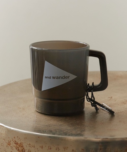 and wander(アンドワンダー)の「and wander/アンドワンダー logo PP mug ロゴ ポリプロピレン マグカップ カラビナ付き コップ プラカップ 半透明 クリア プリントデザイン カラビナ付き アウトドア 2026年 秋 秋服 冬 冬服(グラス/マグカップ/タンブラー・メンズ・ホワイト/ブラック・FREE)」の7枚目の写真