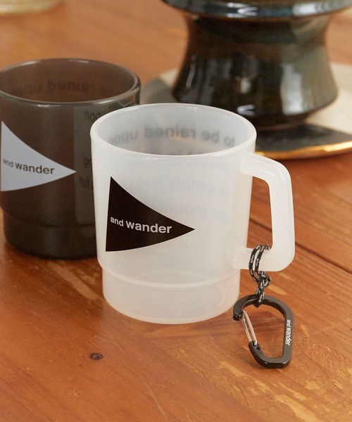 and wander(アンドワンダー)の「and wander/アンドワンダー logo PP mug ロゴ ポリプロピレン マグカップ カラビナ付き コップ プラカップ 半透明 クリア プリントデザイン カラビナ付き アウトドア 2026年 秋 秋服 冬 冬服(グラス/マグカップ/タンブラー・メンズ・ホワイト/ブラック・FREE)」の20枚目の写真