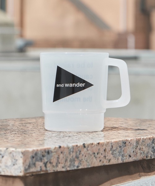 and wander(アンドワンダー)の「and wander/アンドワンダー logo PP mug ロゴ ポリプロピレン マグカップ カラビナ付き コップ プラカップ 半透明 クリア プリントデザイン カラビナ付き アウトドア 2026年 秋 秋服 冬 冬服(グラス/マグカップ/タンブラー・メンズ・ホワイト/ブラック・FREE)」の18枚目の写真