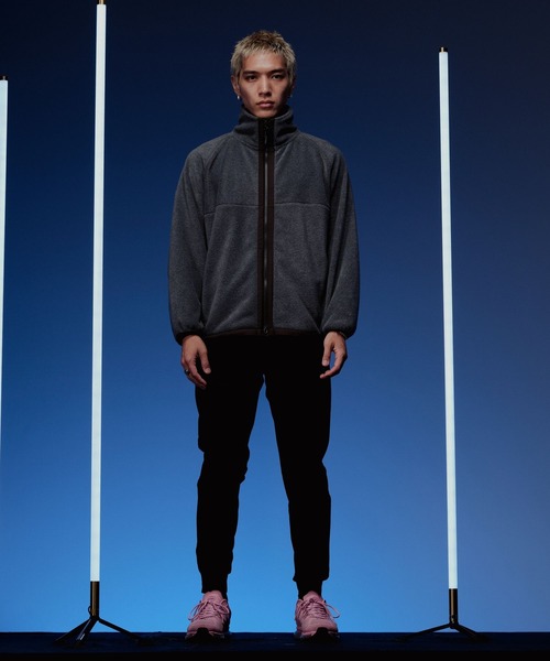 HEREIAM(ヘレイアム)の「【HEREIAM MEN】フリースジップアップ(ブルゾン・メンズ・ブラック/グレー・MEDIUM/LARGE)」の4枚目の写真