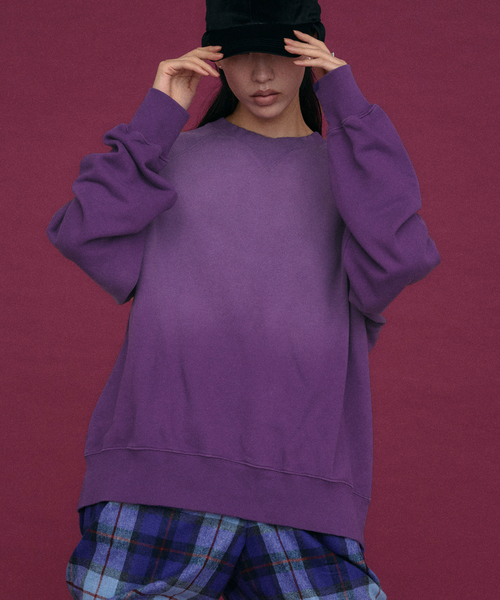 FRUIT OF THE LOOM(フルーツオブザルーム)の「FRUIT OF THE LOOM 別注 crewneck スウェット(スウェット・レディース・ブラウン/ブラック/パープル・FREE)」の3枚目の写真