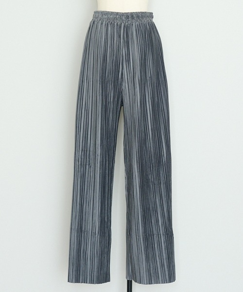 CHARCOAL-GRAY