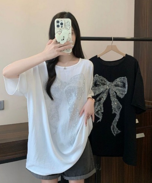 Ritzy(リッツィー)の「リボンプリント柄・オーバーサイズ半袖Tシャツ(Tシャツ/カットソー・レディース・ホワイト/ブラック・LARGE/MEDIUM)」の9枚目の写真