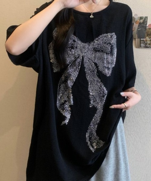 Ritzy(リッツィー)の「リボンプリント柄・オーバーサイズ半袖Tシャツ(Tシャツ/カットソー・レディース・ホワイト/ブラック・LARGE/MEDIUM)」の4枚目の写真