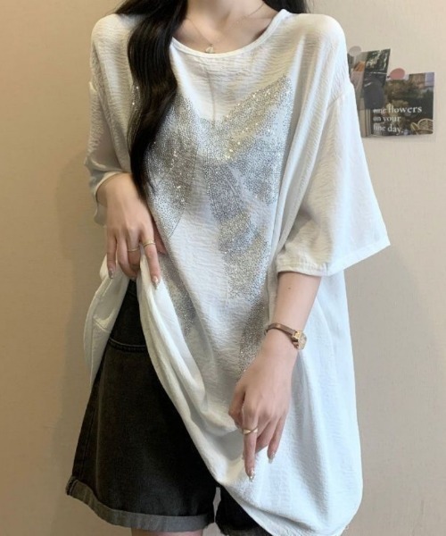Ritzy(リッツィー)の「リボンプリント柄・オーバーサイズ半袖Tシャツ(Tシャツ/カットソー・レディース・ホワイト/ブラック・LARGE/MEDIUM)」の5枚目の写真