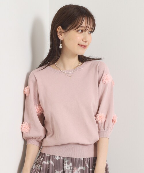 ITS'DEMO(イッツデモ)の「花モチーフ袖ニット(ニット/セーター・レディース・ピンク/ブラック/ライトベージュ・00)」の3枚目の写真