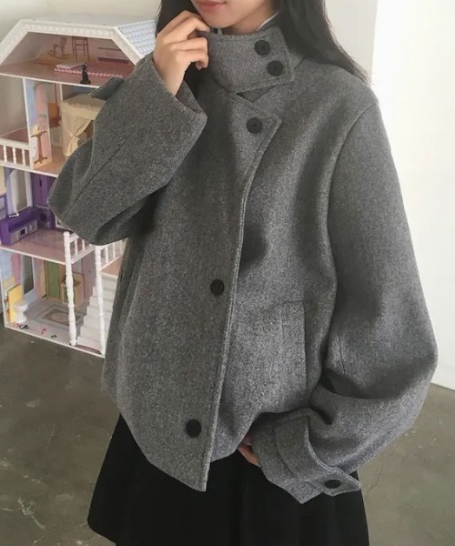 FAVORITO(ファヴォリート)の「スタンドカラーシングルブレストメルトンコート(ステンカラーコート・レディース・グレー/ブラック・F)」の8枚目の写真