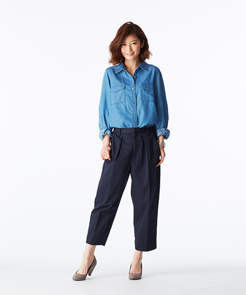 IEDIT（イディット）の「【股下丈が選べる】ＩＥＤＩＴレーベルコレクション　美マテリアルで上品に仕上げたウエポンチノコクーンパンツ　 　（チノパンツ・レディース・ネイビー/ベージュ・8/3/10/6/13/16/1/12/7/15 /2/9/11/14/4/5）」の8枚目の写真