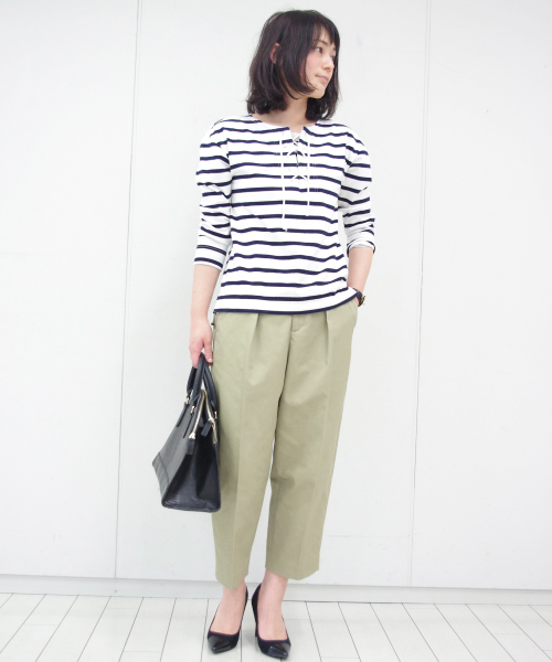 IEDIT（イディット）の「【股下丈が選べる】ＩＥＤＩＴレーベルコレクション　美マテリアルで上品に仕上げたウエポンチノコクーンパンツ　 　（チノパンツ・レディース・ネイビー/ベージュ・8/3/10/6/13/16/1/12/7/15 /2/9/11/14/4/5）」の18枚目の写真