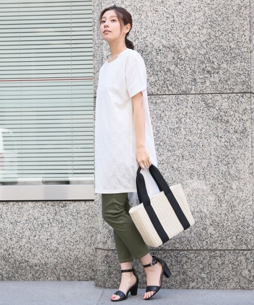 LEPSIM（レプシィム）の「レースツカイTシャツワンピース　724233（ワンピース・レディース・ブラック/カーキ/オフホワイト・FREE）」の7枚目の写真