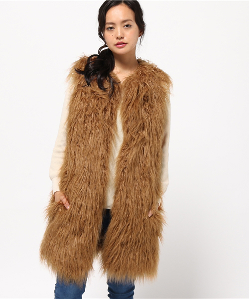 MOUSSY（マウジー）の「FAKE FUR GILLET F（ベスト・レディース・ブラウン/ライトベージュ・FREE）」の14枚目の写真