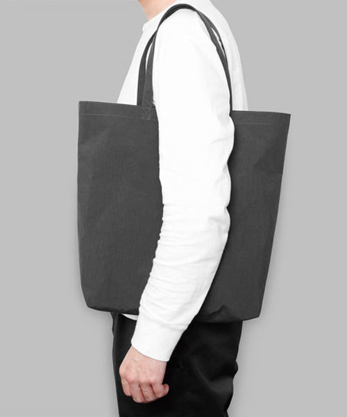 HIGHTIDE(ハイタイド)の「OLL オール トートバッグ A4サイズ対応(トートバッグ・メンズ・ホワイト/チャコールグレー・FREE)」の2枚目の写真