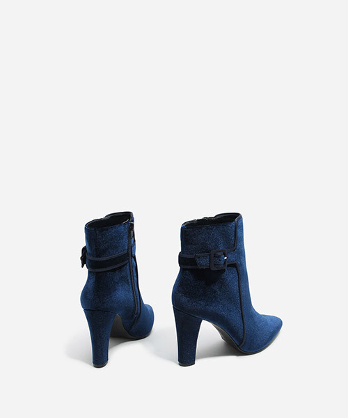 CHARLES & KEITH(チャールズ & キース)の「ポイントバックルブーツ / POINTED BUCKLE BOOTS(ブーツ・レディース・ブラック/バーガンディー/ブルー・23.5cm/23cm/22.5cm/24.5cm/25cm)」の13枚目の写真