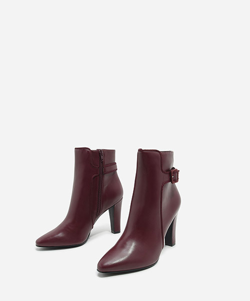 CHARLES & KEITH(チャールズ & キース)の「ポイントバックルブーツ / POINTED BUCKLE BOOTS(ブーツ・レディース・ブラック/バーガンディー/ブルー・23.5cm/23cm/22.5cm/24.5cm/25cm)」の8枚目の写真