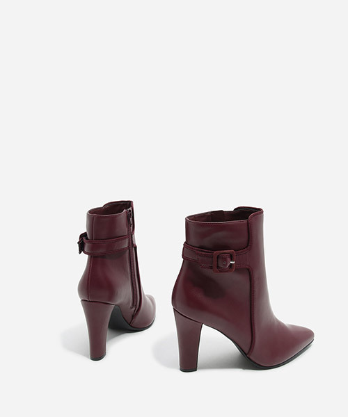 CHARLES & KEITH(チャールズ & キース)の「ポイントバックルブーツ / POINTED BUCKLE BOOTS(ブーツ・レディース・ブラック/バーガンディー/ブルー・23.5cm/23cm/22.5cm/24.5cm/25cm)」の7枚目の写真