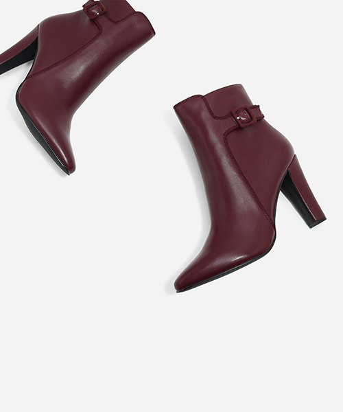 CHARLES & KEITH(チャールズ & キース)の「ポイントバックルブーツ / POINTED BUCKLE BOOTS(ブーツ・レディース・ブラック/バーガンディー/ブルー・23.5cm/23cm/22.5cm/24.5cm/25cm)」の6枚目の写真
