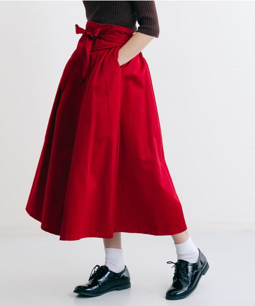 MERLOT(メルロー)の「サッシュベルト付きタックフレアミディスカート643-6527(スカート・レディース・ベージュ/レッド/カーキ/ブラック・FREE)」の7枚目の写真