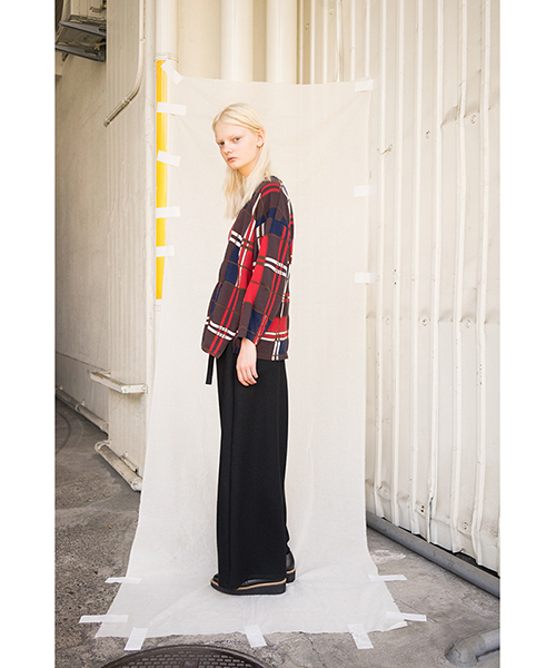 ZUCCa（ズッカ）の「(O)ウールスムース（その他パンツ・レディース・ブラック/ネイビー/ダークグレー・S/M）」の9枚目の写真