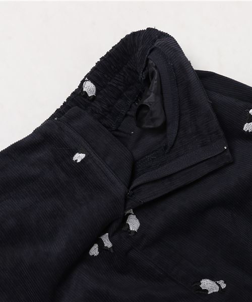 MERLOT（メルロー）の「うしろからパンダ刺繍スカート2426（スカート・レディース・ネイビー/キャメル・FREE）」の8枚目の写真