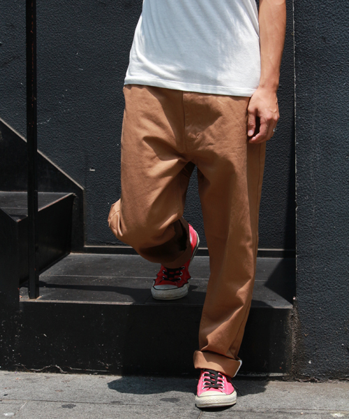 WEGO（ウィゴー）の「WEGO/ウエポンチノパンツ（チノパンツ・メンズ・ホワイト/ブラック/ダークブラウン/グレイッシュベージュ/ワイン/オフホワイト・MEDIUM/LARGE）」の6枚目の写真