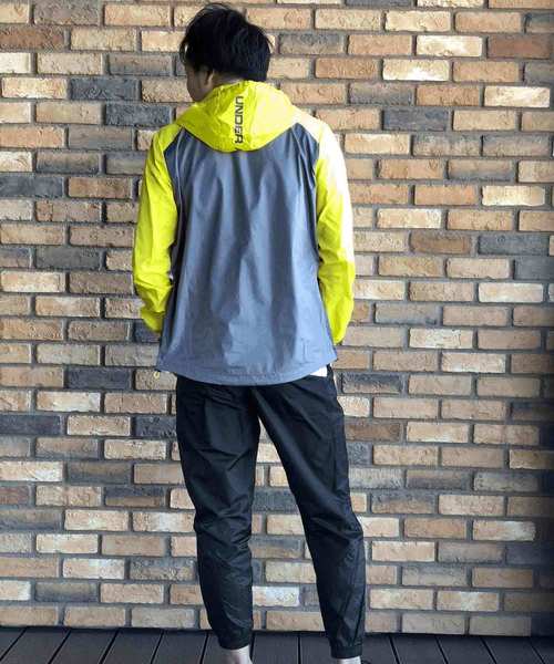 UNDER ARMOUR（アンダーアーマー）の「メンズ ライフスタイルウィンドブレーカー / スポーツスタイルウィンドブレーカー（マウンテンパーカー・メンズ・ネイビー/イエロー×グレー/ブラック/ホワイト・L/M/S/XXL/XL）」の17枚目の写真