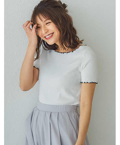 Re:EDIT（リエディ）の「ボートネックメロー加工リブカットソー（Tシャツ/カットソー・レディース・グレー/ブラック/ホワイト系その他/ライトパープル/ホワイト/パープル/ブラック系その他/ベージュ/スカイブルー/グリーン/ロイヤルブルー/オレンジ・LARGE/MEDIUM）」の3枚目の写真