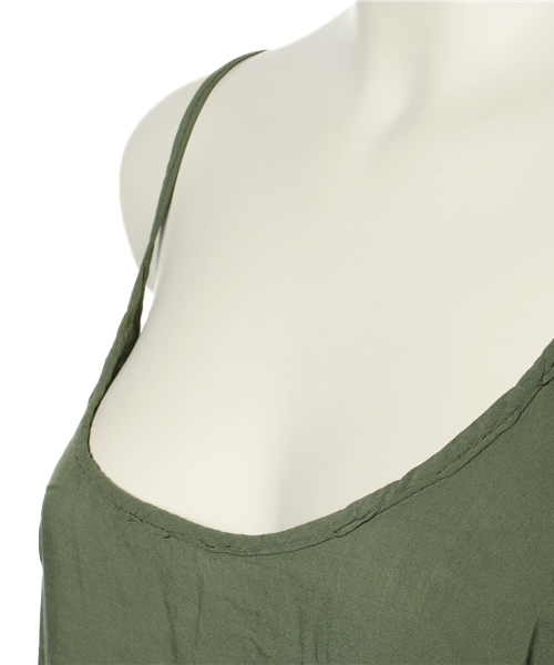ROSE BUD（ローズバッド）の「(BRANDY&MELVILLE)MR809-68S OPEN BACK CAMI TOP（キャミソール・レディース・ブラック/ホワイト系その他/オリーブ・SMALL）」の4枚目の写真
