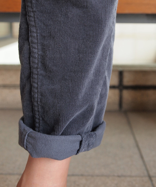 BEAUTY&YOUTH UNITED ARROWS（ビューティーアンドユースユナイテッドアローズ）の「by ※∵コーデュロイ9分丈テーパードパンツ ◆（その他パンツ・レディース・グレー/ベージュ/ケリー/オフホワイト/ライトグレー/ネイビー/ライトブルー・SMALL/MEDIUM/LARGE）」の19枚目の写真