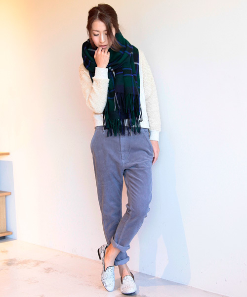 BEAUTY&YOUTH UNITED ARROWS（ビューティーアンドユースユナイテッドアローズ）の「by ※∵コーデュロイ9分丈テーパードパンツ ◆（その他パンツ・レディース・グレー/ベージュ/ケリー/オフホワイト/ライトグレー/ネイビー/ライトブルー・SMALL/MEDIUM/LARGE）」の8枚目の写真