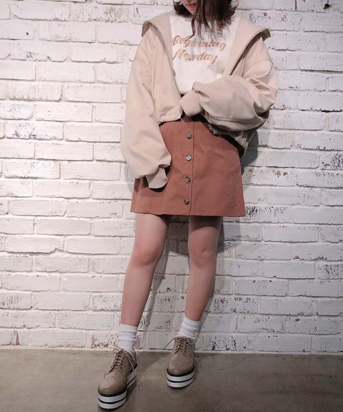 one after another NICE CLAUP(ワンアフターアナザーナイスクラップ)の「アソートプリント 裏毛トップス(スウェット・レディース・アイボリー/ミント/ライトベージュ・FREE)」の11枚目の写真