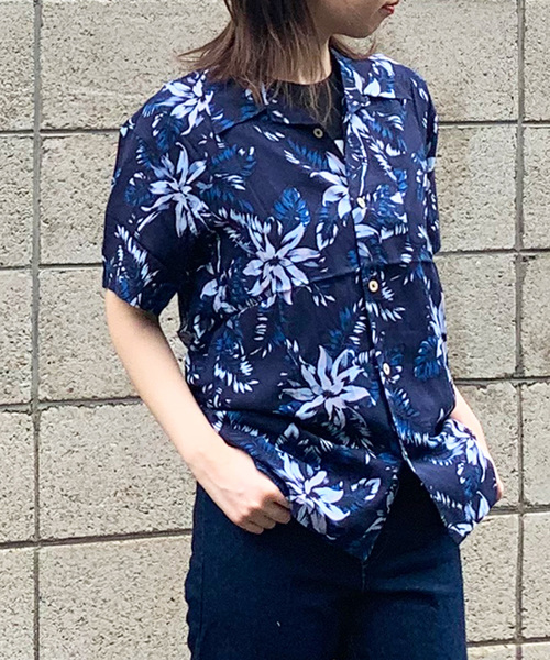 STYLEBLOCK（スタイルブロック）の「総柄開襟オープンカラーレーヨンアロハシャツ（シャツ/ブラウス・メンズ・ホワイト/ベージュ/パープル/レッド/ホワイト系その他/ブラック系その他/ブルー系その他/ブラック系その他2/ブラック系その他3/ブラック系その他4/ブラック系その他5/ブルー系その他2/ブルー系その他3/ブルー系その他4・LL/M/L）」の12枚目の写真